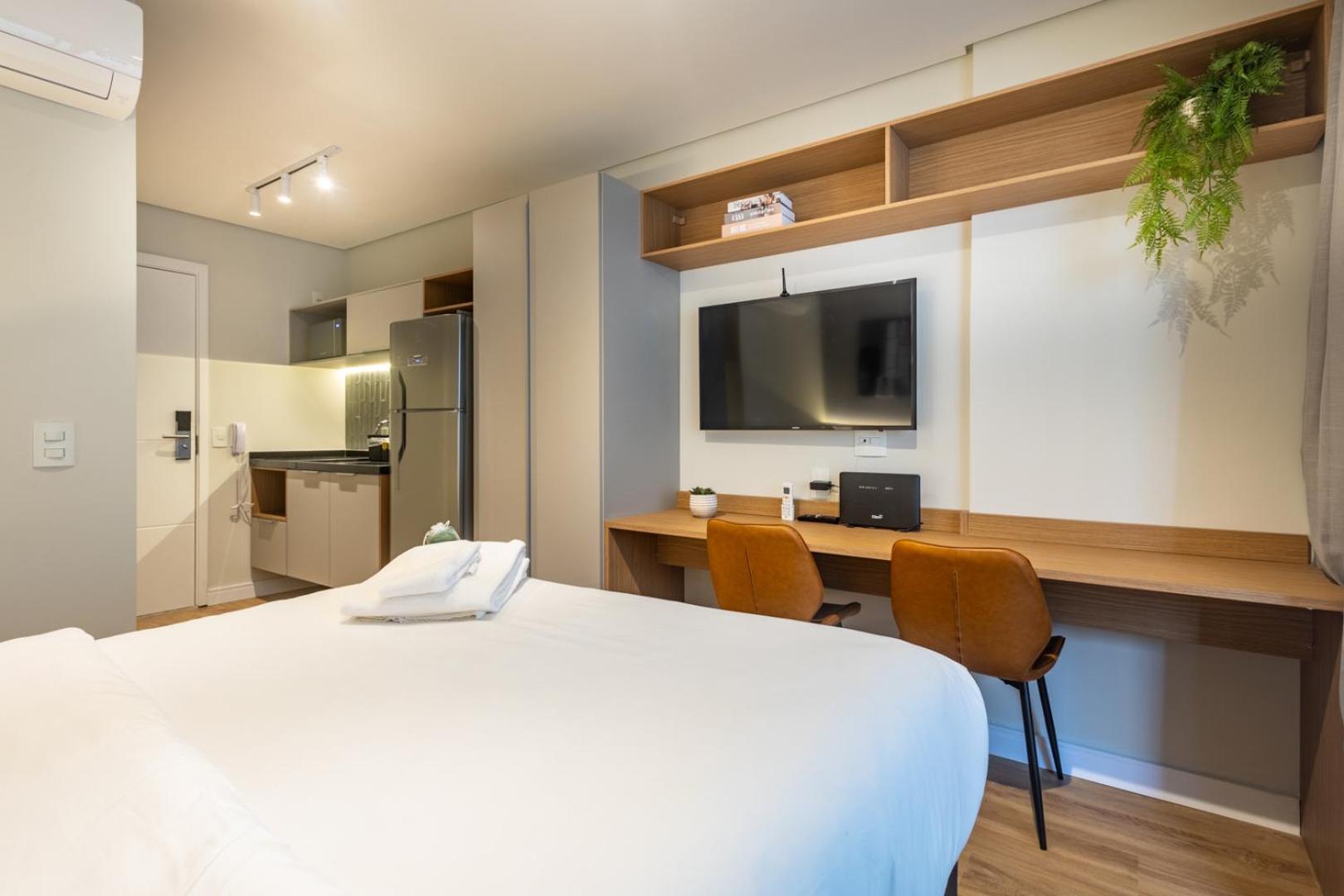 360 Horizon Paraiso Apartment